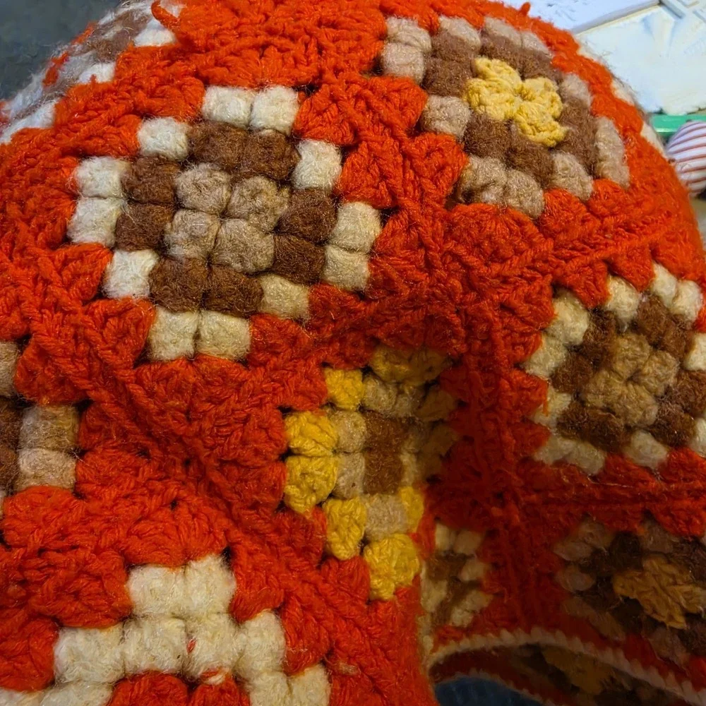 Vintage Handmade Granny Square Crochet Throw Blanket Red Brown Cream 60